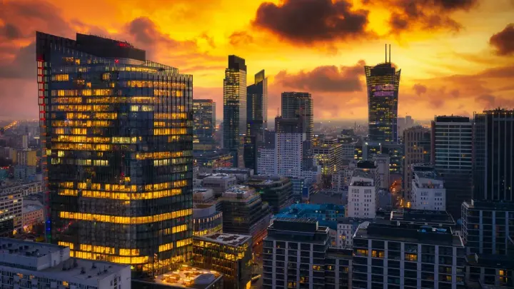 «Флаг в руки»: Польша готовит иск к России о репарациях — FT