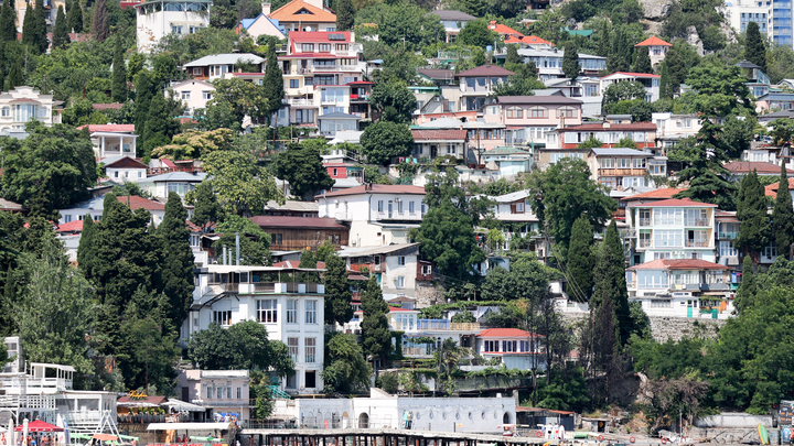 Ракета, БПЛА или самый жаркий вариант? Причины взрыва на полигоне в Крыму