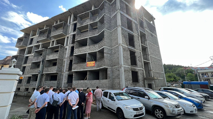 В Туапсинском районе вводят мораторий на новое строительство до принятия нового Генплана