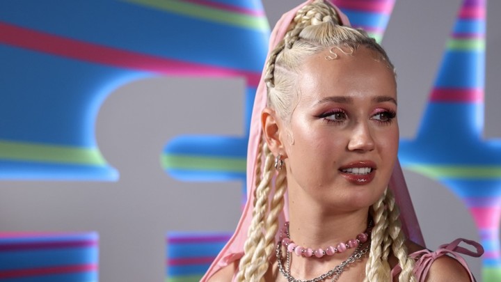 Эстония отыгралась на певице Клаве Коке: Концерт артистки в Таллине отменён