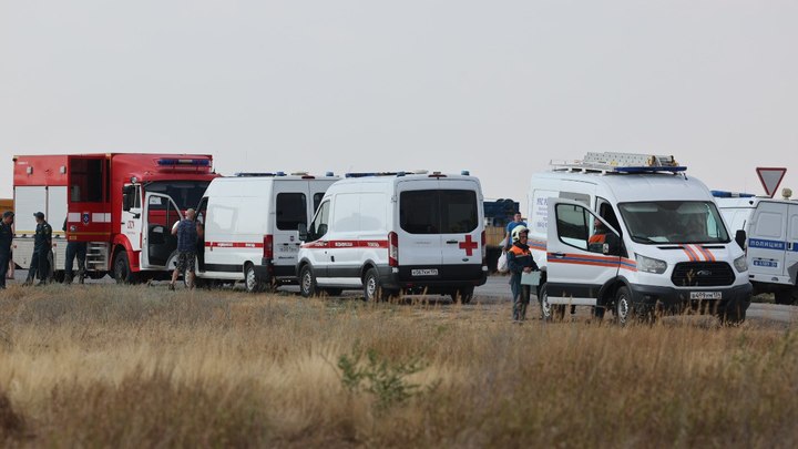 Донских медиков направят в Волгоградскую область для помощи пострадавшим после схода вагонов