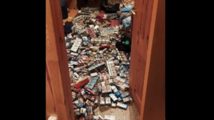 В Петербурге банду грабителей из Закавказья взяли с партией сигарет на 400 тысяч