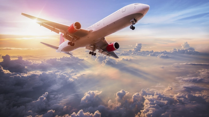 Авиабилеты в Стамбул на майские праздники подешевели почти вдвое с 2022 года