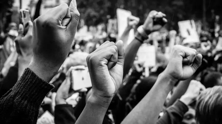 Революция поколения Z: Зумеры в Непале свергли всё правительство и потребовали назначить премьером рэпера