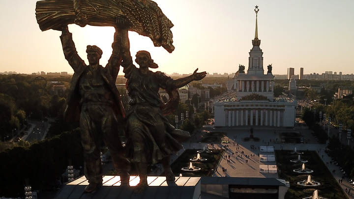 Накануне Дня Конституции на ВДНХ расскажут о Русской правде и ракетостроении