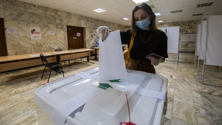 В Курганской области коммунисты поджимают единороссов