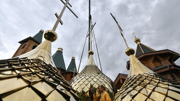 Спор из-за креста и полумесяца. ЦБ оказался марионеткой в руках провокаторов?