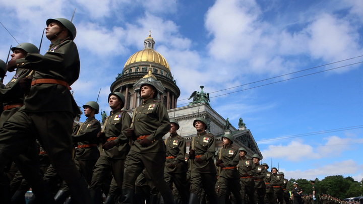 Парад Победы 2021 в Санкт-Петербурге: как попасть и график проведения