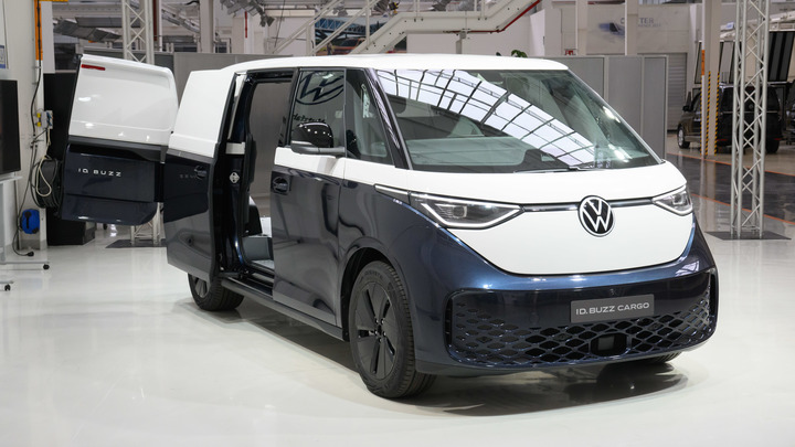 Volkswagen обновил электрофургон ID. Buzz Cargo