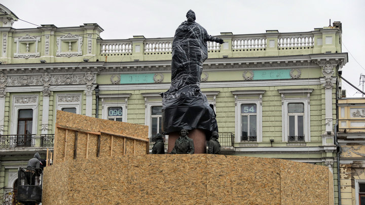 Украину зачищают от русскости. От памятника Екатерине в Одессе – к этническим чисткам?