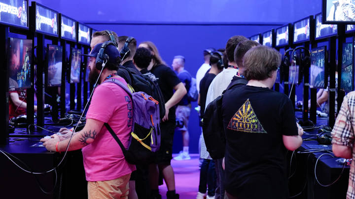 Киберспортсменам из России, несмотря на победу в турнире, не отдают выигрыш в $ 200 тысяч