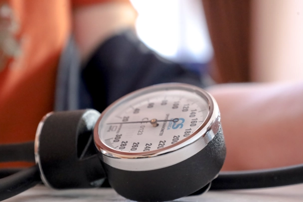 Популярные лекарства бьют по почкам: Учёные поделились тревожным выводом большого исследования