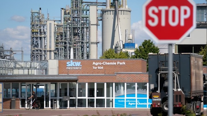 Немцы отступают: Шольц заявил о невозможности прекратить импорт русского газа