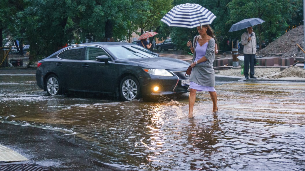 В течение недели в Москве жара сменится похолоданием с ливнями и шквальным ветром В течение недели в Москве жара сменится похолоданием с ливнями и шквальным ветром