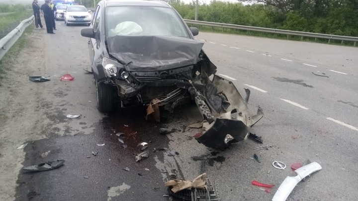 В тройном ДТП на трассе в Самарской области пострадала женщина