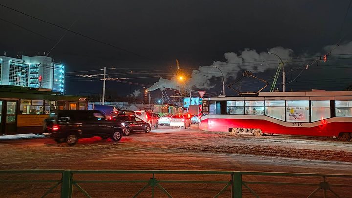 В Новосибирске отменят кольцевое движение на площади Труда