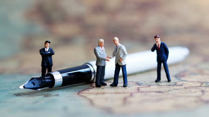 Депутат рассказал о борьбе с мигрантским лобби во власти. Нам не избежать бунта?