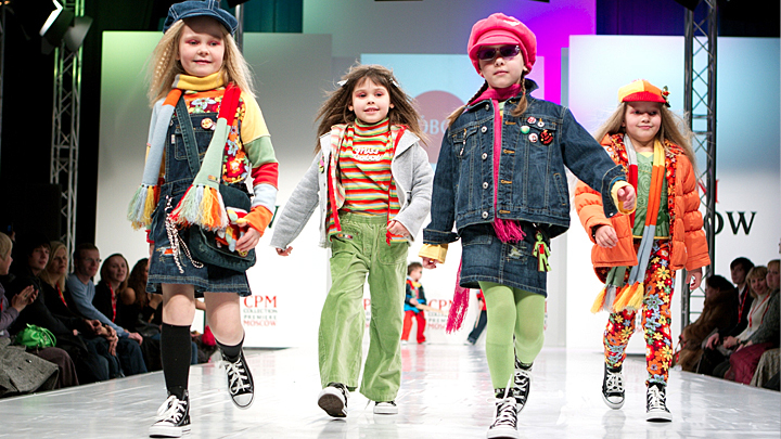 Придётся расплачиваться: Что стоит за детским модельным бизнесом в России