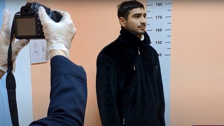 В Свердловской области полицейские задержали пособника мошенников, которые обманывали пенсионеров