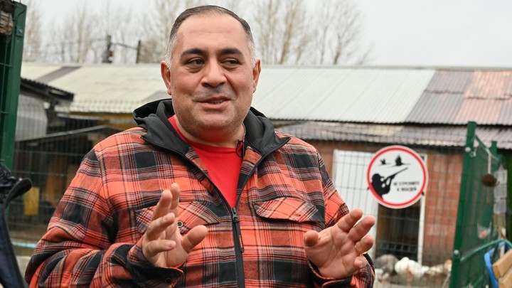 Челябинский ветврач Даллакян поселил в вольерах цирковых артистов
