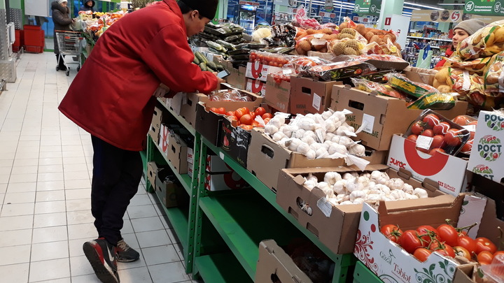 В Свердловской области продолжают дорожать овощи-фрукты и другие продукты