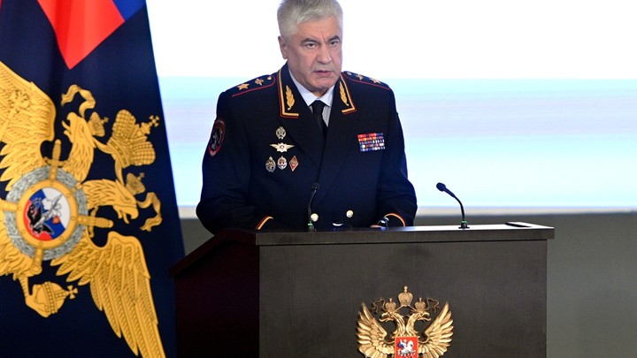 Глава МВД России Колокольцев отправил в отставку замглавы управления по вопросам миграции Дудника