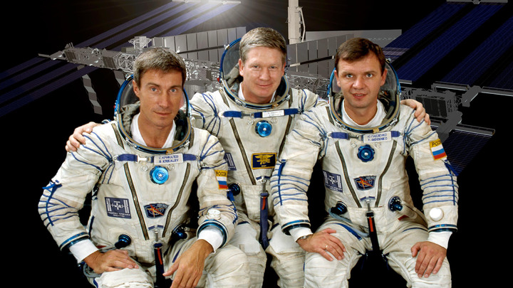 Свалился с неба в совсем другую страну: Опубликовано редкое фото знаменитого космонавта