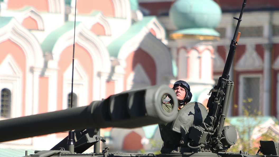 Армия Российской Федерации в скором времени получит первую партию новых танков Т-90М Армия Российской Федерации в скором времени получит первую партию новых танков Т-90М