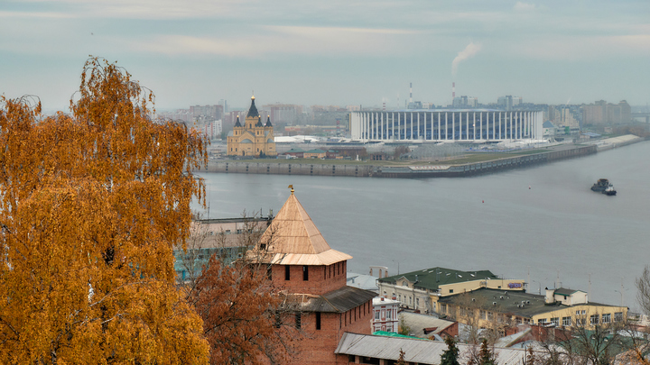 Нижегородскую Стрелку вновь перекопали спустя месяц после благоустройства