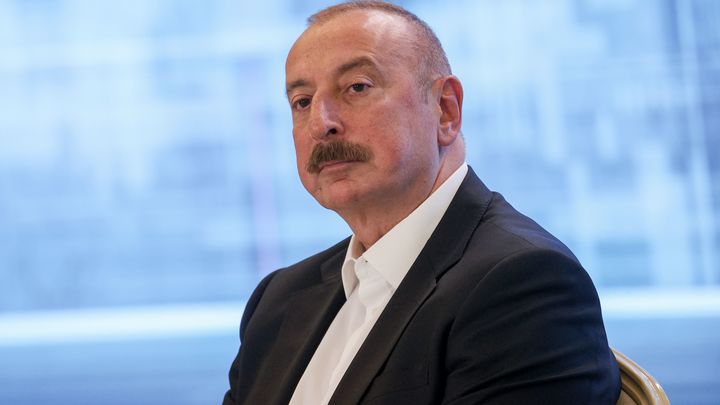 Нагорный Карабах становится азербайджанским. Ильхам Алиев сообщил о тысячах переехавших