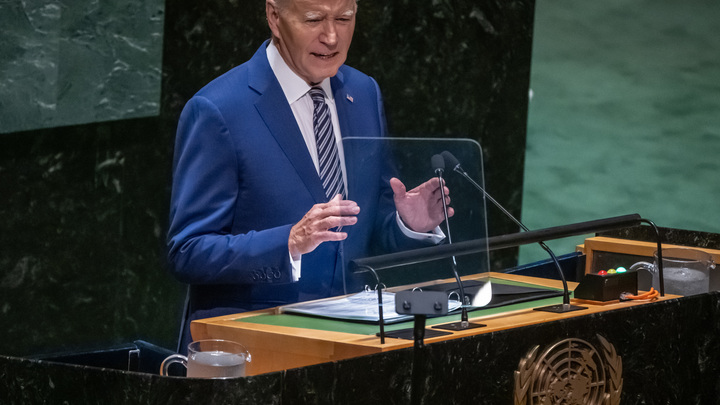 Байден назвал Россию главным препятствием миру на Украине