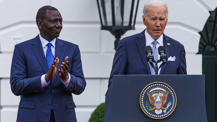 Байден отстранился, В США появился теневой лидер. Он затеял опасную игру