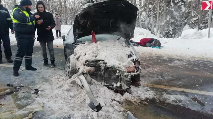 В Нижегородской области при столкновении двух легковушек погиб человек, ещё шесть пострадали