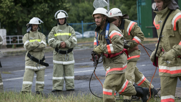 Крупный пожар в новом районе Минска — кадры