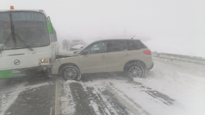 Массовая авария с автобусом произошла на плотине Городецкой ГЭС