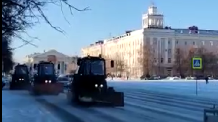 Курганские дорожники рассказали, где горожанам бояться гололеда
