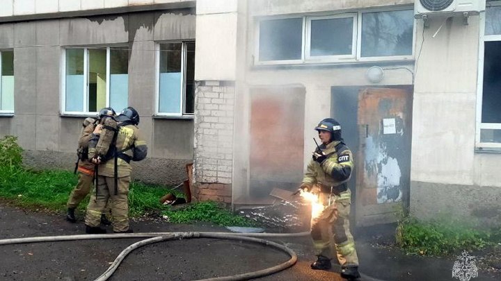 Тревога в больнице Копейска: из здания эвакуировали пациентов