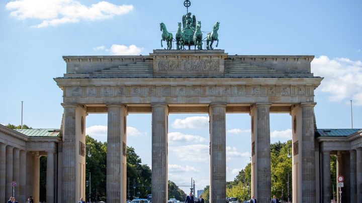 Проспект Правды превратился в проспект Европейского союза: В Киеве переименовали улицу