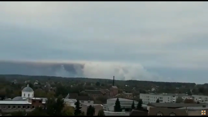 Появились фото поврежденной в результате удара телебашни в Чернигове