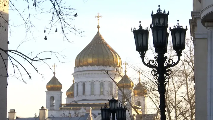 Огромные очереди в Казанский собор. Когда можно приложиться к мощам святителя Спиридона Тримифунтского в Петербурге