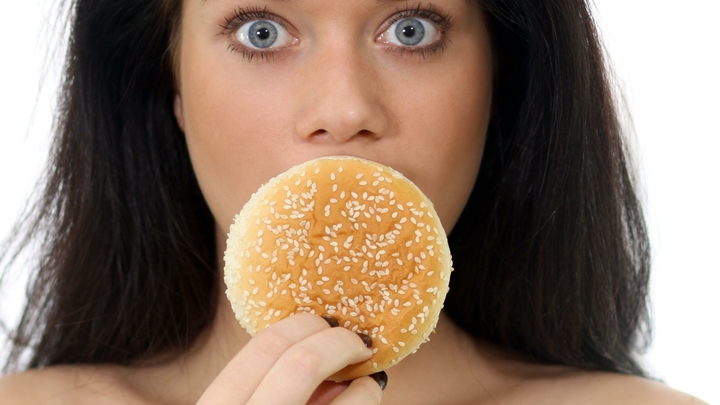 Ожирение будут лечить медикаментами? Ученые нашли волшебную пилюлю от переедания