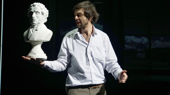 На фронт просился сам: Русский актёр навек связан с Украиной