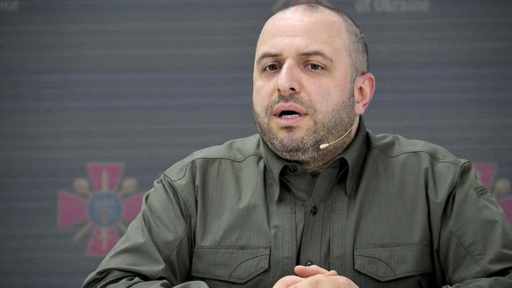 Залужного не будут отправлять в отставку — Умеров