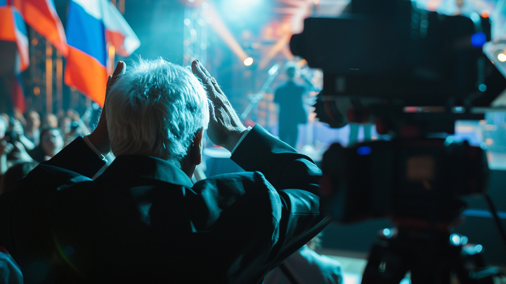 Рушится даже то, что работало: Три хода по уничтожению России назвал Хазин