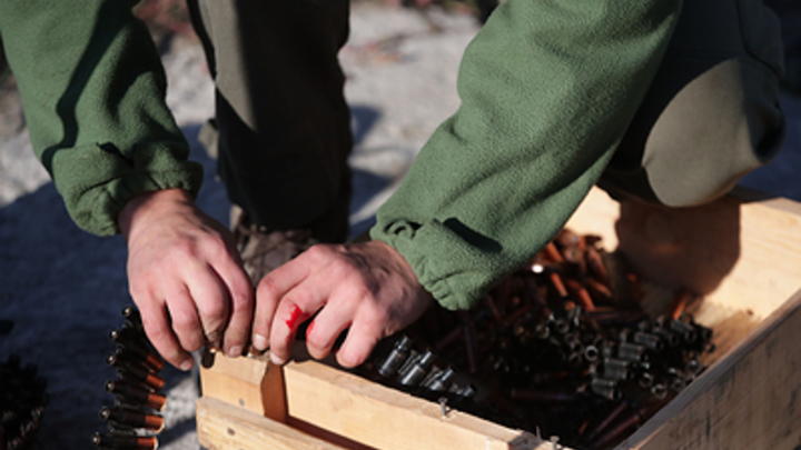 В Запорожской области призвали население сдавать розданное киевскими властями оружие