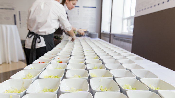 Глава сети «Раковая»: дефицит кадров в общепите стал катастрофическим