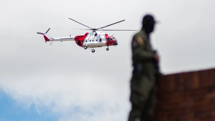 AFP: Колумбия ударила авиабомбами рядом с границей Венесуэлы