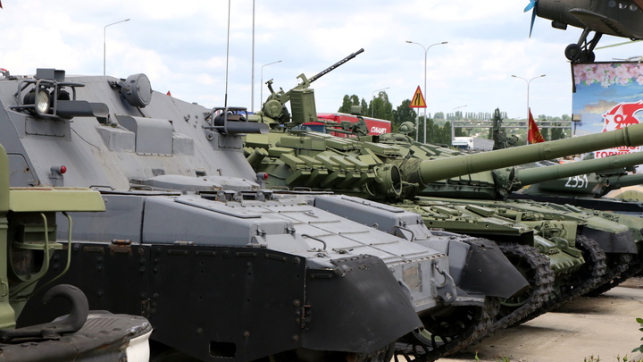 Вражда враждой, а деньги нужны: Россия строит танки и БПЛА на средства ЕС