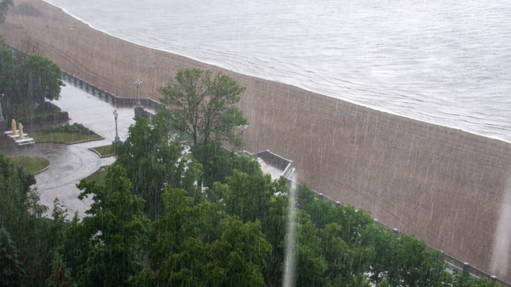 Мощный тайфун приближается к Японии: Власти объявили массовую эвакуацию