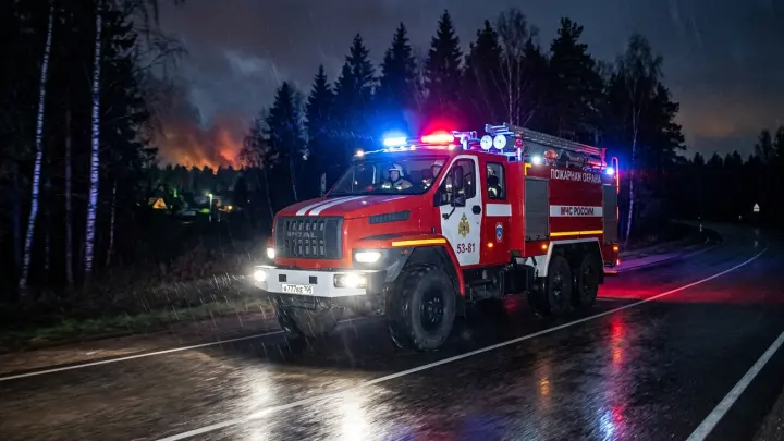 В Подольске ночью загорелся склад на площади 1500 «квадратов»